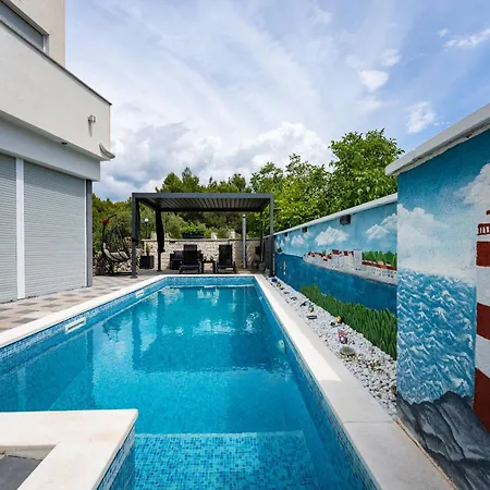 My Dalmatia - Nikita With Private Pool Apartment *