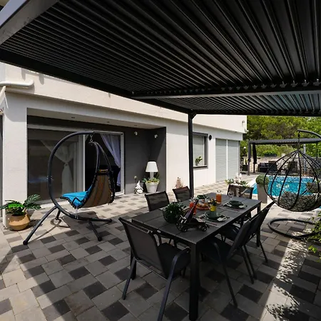 My Dalmatia - Nikita With Private Pool Apartment Zaboric