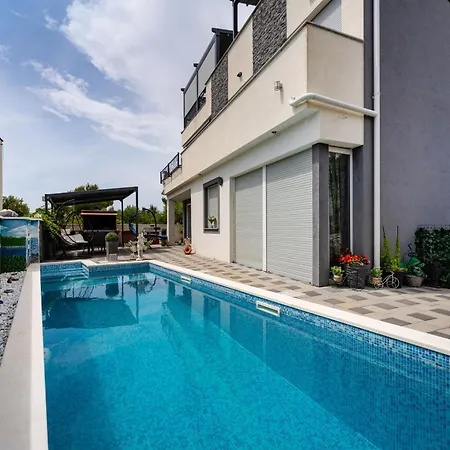 My Dalmatia - Nikita With Private Pool *