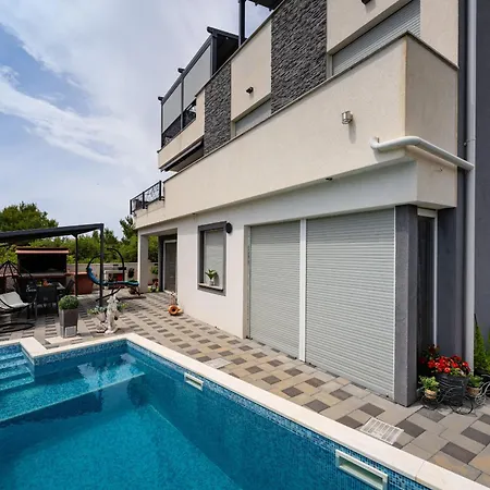 My Dalmatia - Nikita With Private Pool Zaboric
