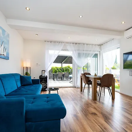 Appartamento My Dalmatia - Nikita With Private Pool *