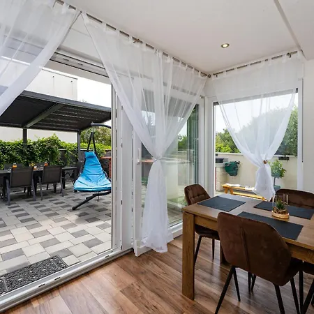 My Dalmatia - Nikita With Private Pool Apartment *