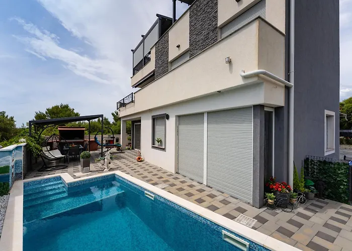 My Dalmatia - Nikita With Private Pool Zaboric